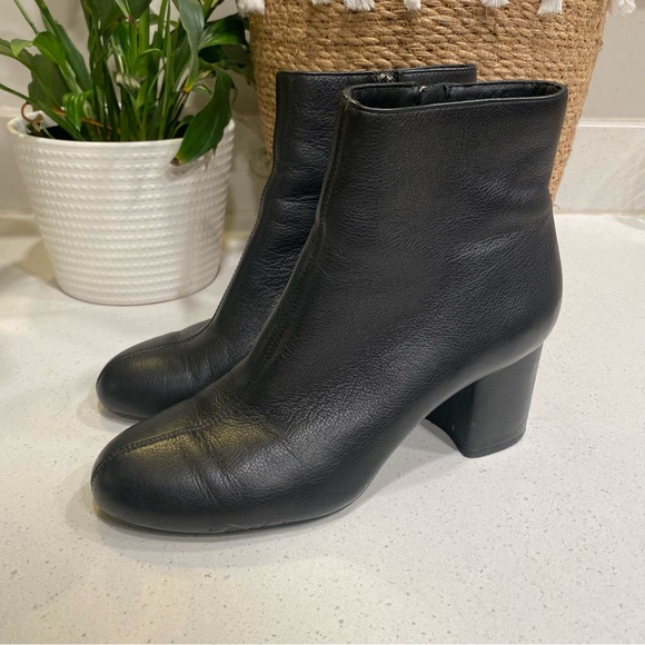 Jessica Simpson Ruella Black Leather Fashion Bootie Chunky Heel Boot Women's 7.5 - Picture 1 of 8